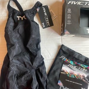 TYR Tech Suit/Swimsuit